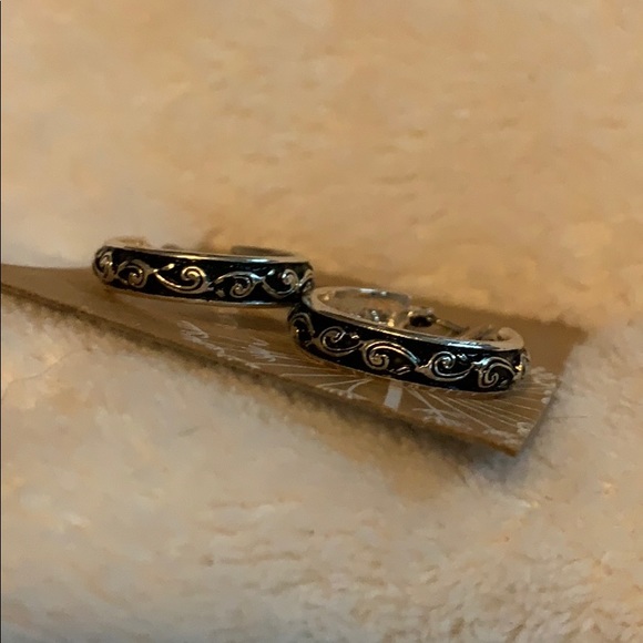 Hoop earrings - Picture 2 of 4